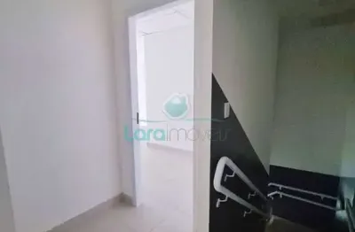 Sala comercial para alugar na Rua Tenente Rui Lopes Ribeiro, 72, Centro, Macaé