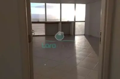 Sala comercial à venda na Rua Abílio Moreira de Miranda, 45, Imbetiba, Macaé