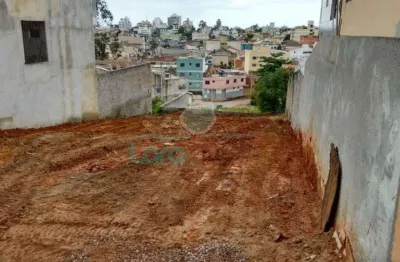 Terreno à venda na Rua Salvador, 360, Novo Horizonte, Macaé