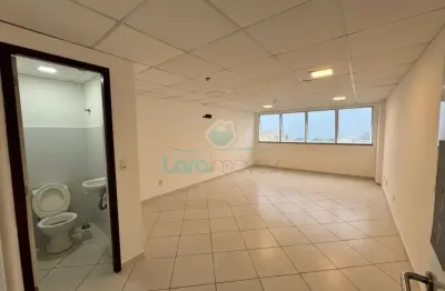 Sala comercial para alugar na Rua Abílio Moreira de Miranda, 45, Imbetiba, Macaé