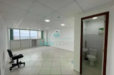 Sala comercial para alugar na Avenida Rui Barbosa, 1831, Imbetiba, Macaé