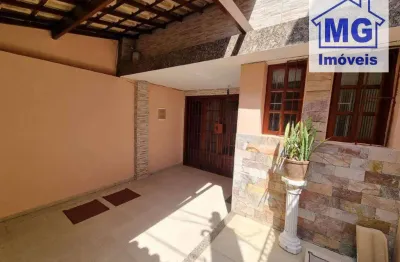 Casa com 3 quartos à venda no Imbetiba, Macaé 