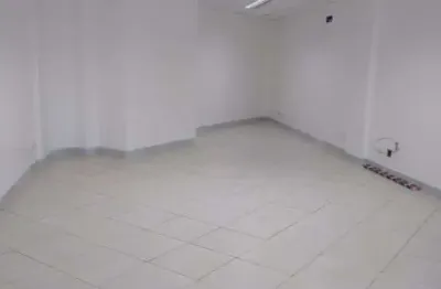 Atlântica imóveis tem excelente sala para locação na praia campista, macaé/rj por r$ 2.500,00.
