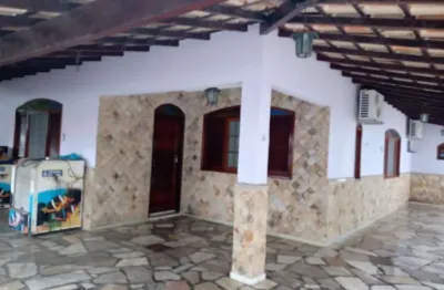 Casa com 3 dormitórios para alugar, 300 m² por r$ 5.000,00/mês - centro - rio das ostras/rj