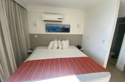 Atlântica imóveis tem excelente flat com 1 dormitório à venda, 30 m² por r$ 189.000,00 - imbetiba - macaé/rj.