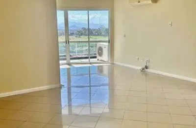 Atlântica imóveis tem excelente apartamento à venda na glória, macaé/rj.