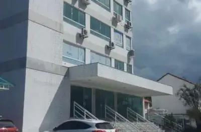 Atlântica imóveis tem excelente sala à venda, 37 m² por r$ 270.000,00 - extensão do bosque - rio das ostras/rj
