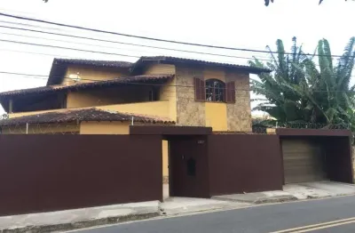 Atlântica imóveis tem excelente casa à venda, na granja dos cavaleiros, macaé/rj por r$ 900.000,00