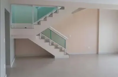 Atlântica imóveis tem excelente cobertura com 4 dormitórios à venda, 500 m² por r$ 2.200.000,00 - cavaleiros - macaé/rj.