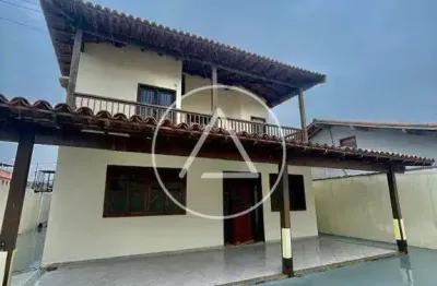 Maravilhosa casa com 5 quartos para venda no visconde de araújo em macaé