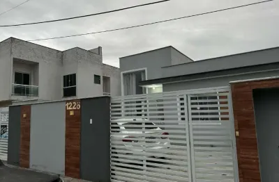 Atlântica imóveis tem excelente casa à venda, por r$ 410.000,00