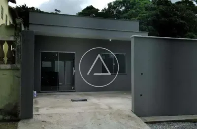 Atlântica imóveis tem excelente casa com 2 dormitórios à venda, por r$ 220.000,00