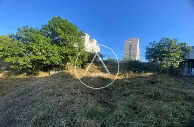 Atlântica imóveis tem excelente oportunidade de terreno com 2.367 m2 no bairro glória, macaé/rj.