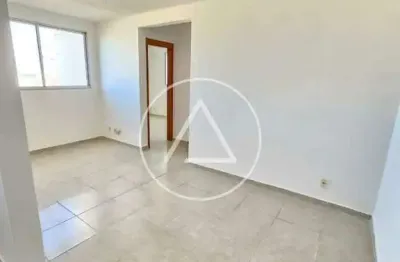 Atlântica imóveis tem excelente apartamento à venda no condomínio mar del plata, parque aeroporto, macaé/rj por r$165.000,00