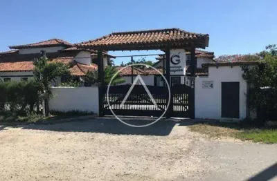 Excelente casa em condomínio localizada em búzios para venda.