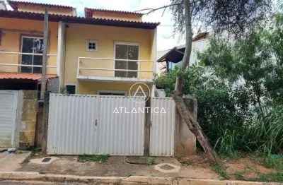 Atlântica imóveis tem excelente casa duplex à venda no jardim vitória, macaé/rj por r$ 350.000,00.