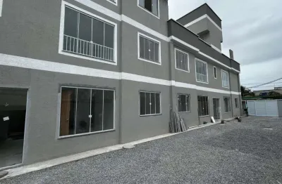 Apartamento com 2 dormitórios para alugar, 55 m² por r$ 1.200,00/mês - enseada das gaivotas - rio das ostras/rj