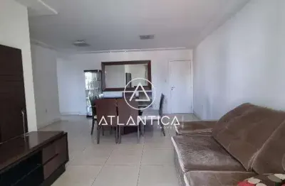 Atlântica imóveis tem excelente apartamento para locação nos cavaleiros, macaé/rj por r$ 6.000,00