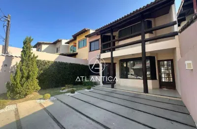 Atlântica imóveis tem excelente casa à venda no alto da glória, macaé/rj por r$ 1.100.000,00.