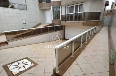 Atlântica imóveis tem excelente casa de alto padrão à venda - frente ao mar na praia campista, macaé/rj.