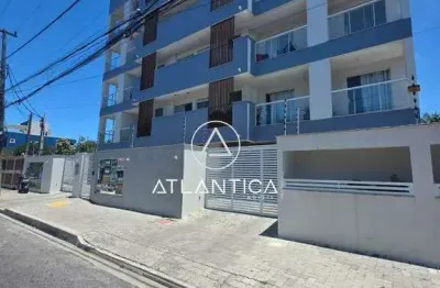Atlântica imóveis tem excelente apartamento para locação, por r$ 2.400,00- rio das ostras/ rj