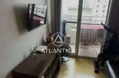 Atlântica imóveis tem excelente apartamento para locação na granja dos cavaleiros, macaé/rj por r$ 2.200,00 + taxas.