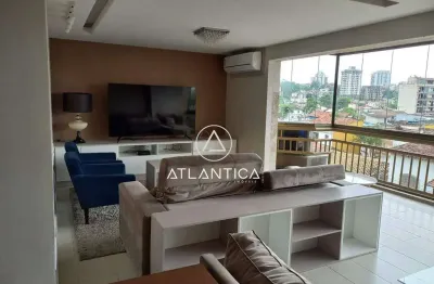 Atlântica Imóveis tem excelente Apartamento à Venda na Praia da Imbetiba, Macaé/RJ.