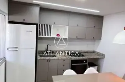 Atlântica imóveis tem excelente apartamento semi-mobiliado para locação no centro de macaé/rj.