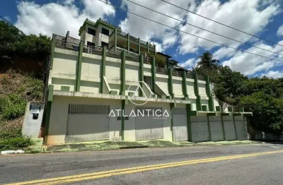 Atlântica Imóveis tem excelente Mansão à Venda com Vista Mar no alto da Imbetiba, Macaé/RJ por R$ 980.000,00.