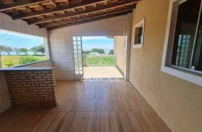 Atlântica imóveis tem excelente casa frente mar à venda no são josé do barreto, macaé/rj.