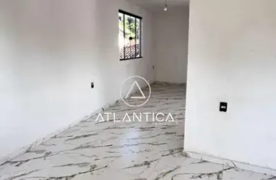Atlântica Imóveis tem excelente Casa Comercial para Locação nos Cavaleiros, Macaé/RJ.