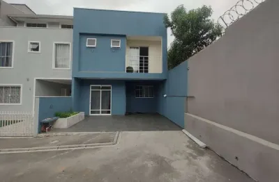 Sobrado super bem localizado em santa felicidade - acabamento de alto padrão - (r$ 600.000)  aceita permuta de apartamento, e carro no negócio.