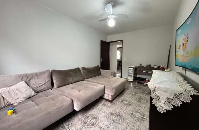 Sobrado com 3 dormitórios, 1 suíte, 140 m², aluguel de r$ 3.100 + taxas - cajuru, curitiba (pr)