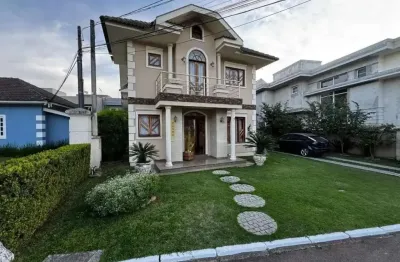 Casa com 3 Dormitórios, 4 Suíte, 361,46 m², à venda por R$ 2.450.000 - Umbará, Curitiba (PR)