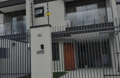 Sobrado com 3 Dormitórios, 1 Suíte, 129 m², à venda por R$ 740.000 - Cajuru, Curitiba (PR)