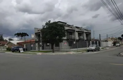 Sobrado com 3 Dormitórios, 1 Suíte, 129 m², à venda por R$ 740.000 - Cajuru, Curitiba (PR)