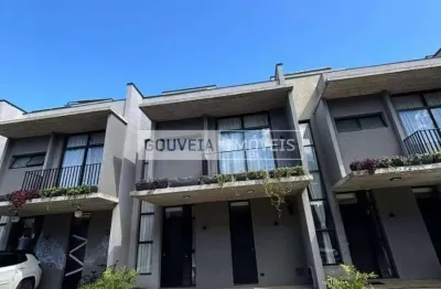 Sobrado Triplex Mobiliado, com 3 Dormitórios, 1 Suíte, 154m² à venda por R$1.390.000,00