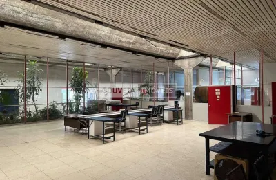 Barracão com 1.050 m² de Área Útil e 24.500 m² de Terreno, aluguel de R$ 32.000 + Taxas - Dom Rodrigo, São José dos Pinhais (PR)