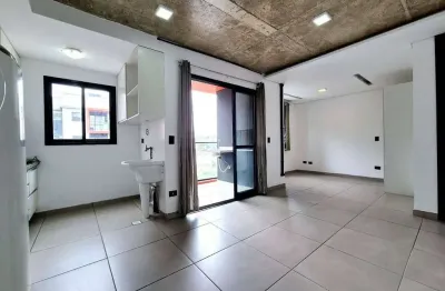 Apartamento 1 Dormitório, 33 m², aluguel de R$ 2.400 + Taxas - Prado Velho, Curitiba (PR)