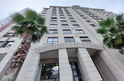 Sala Comercial com 32 m², aluguel de R$ 1.100 + Taxas - Cristo Rei, Curitiba (PR)