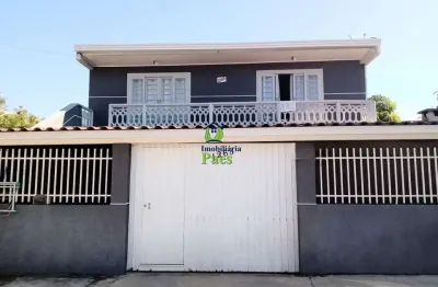 Casa com 5 quartos à venda no Cajuru, Curitiba 