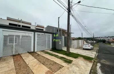 Casa com 3 quartos à venda no uvaranas, ponta grossa  por r$ 550.000