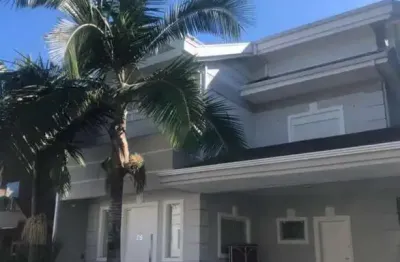 Casa com 4 quartos à venda no santa cândida, curitiba  por r$ 1.600.000