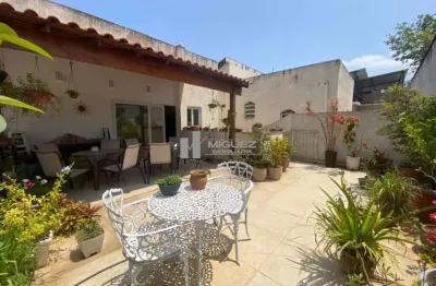 Andaraí - rua nísia floresta - localização maravilhosa - 4 quartos - 2vaga garagem - 250m² - código 20569