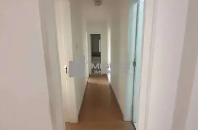 Apartamento a venda junto a saens pena (tijuca), 2 quartos com dependência e vaga