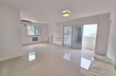 Apartamento á venda, tijuca, varanda, 2 quartos com suíte e vaga! rua bom pastor - praça saens pena