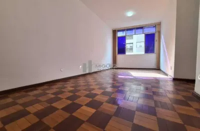 Apartamento a venda, rua mariz e barros, tijuca, próximo a praça e estação de metrô afonso pena, 120m²,  sala em 2 ambientes, 3 ótimos quartos, banheiro social, lavabo, copa cozinha, dependência compl