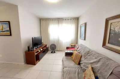 Apartamento modernizado a venda na rua félix da cunha, largo da segunda feira, tijuca, aproximadamente 80 m², 2 quartos, suíte, copa cozinha, dependências completa, 1 vaga de garagem na escritura.