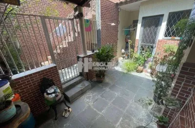 Casa linear à venda na rua travessa cerqueira lima, com aproximadamente 160m² no bairro do  riachuelo!