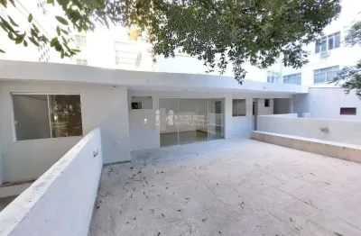 Casa a venda na rua afonso pena, tijuca! 2 salas, 5 quartos, suíte, terraço amplo, 2 vagas de garagem. do lado do metrô.